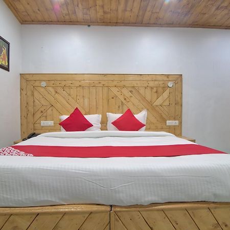 Oyo 13755 Woodstock Inn Далхаузі Екстер'єр фото