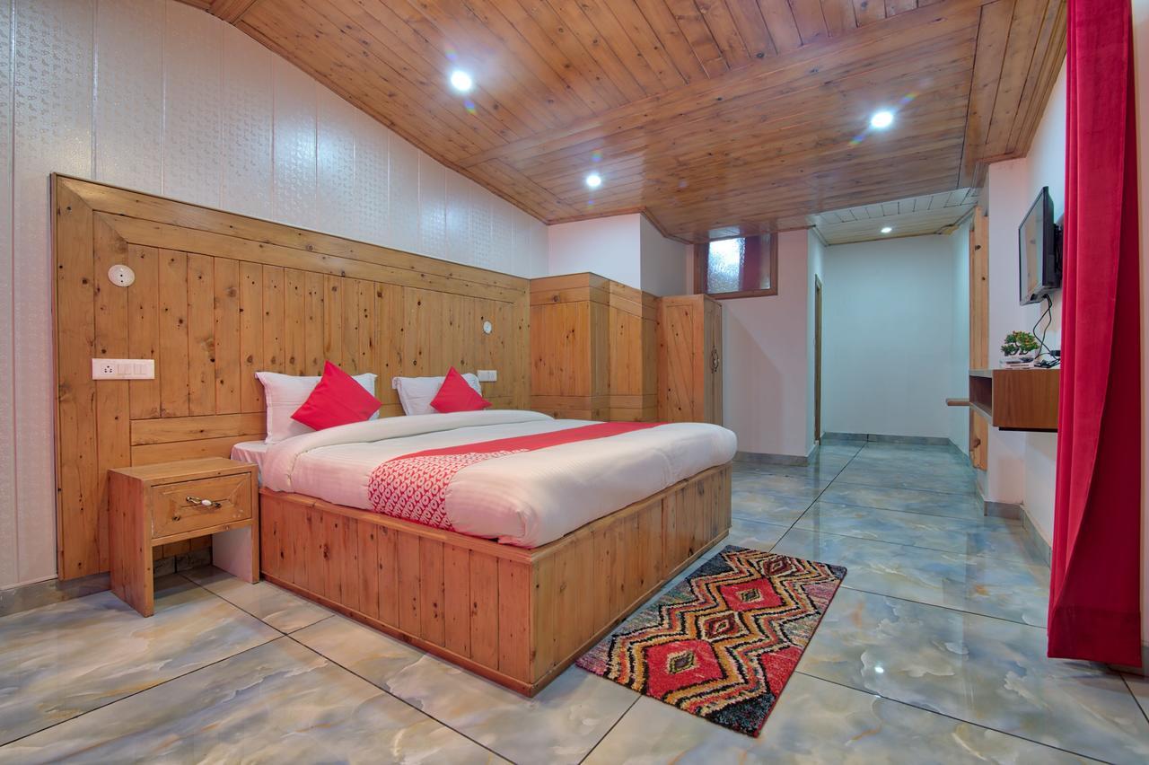 Oyo 13755 Woodstock Inn Далхаузі Екстер'єр фото